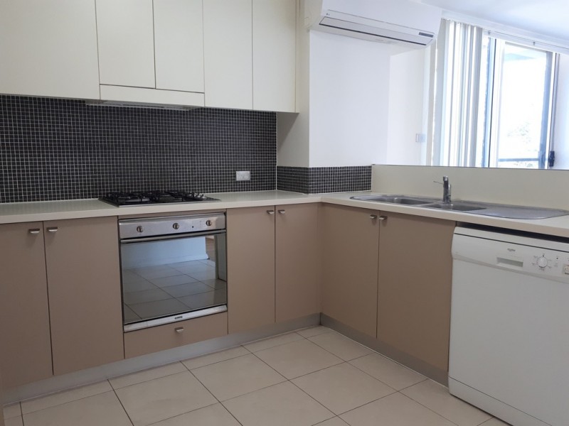 371/80 John Whiteway Drive, Gosford NSW 2250