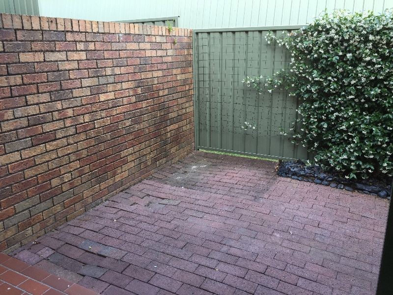 2/51 Henry Parry Drive, East Gosford NSW 2250