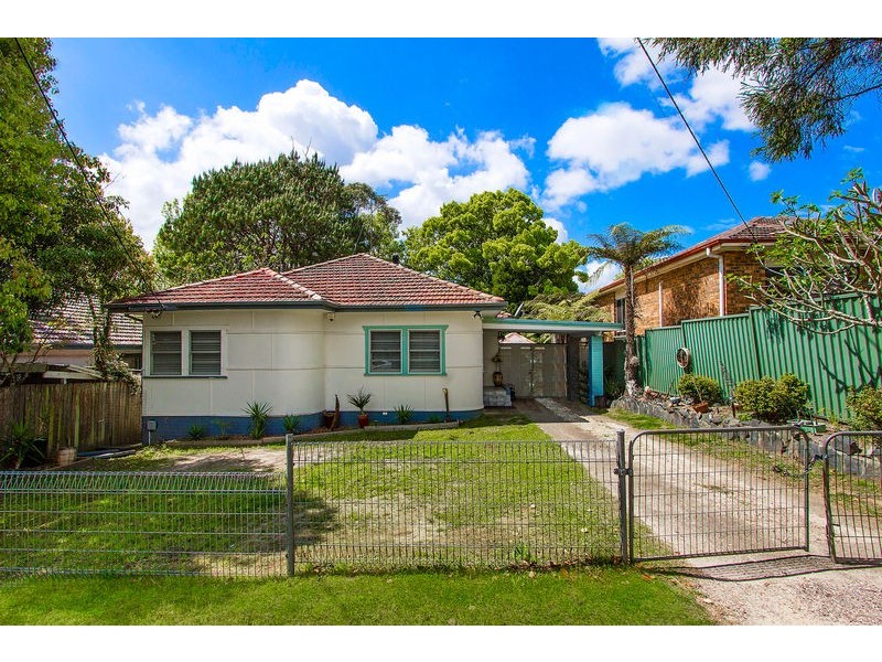 227 Gertrude Street, North Gosford NSW 2250