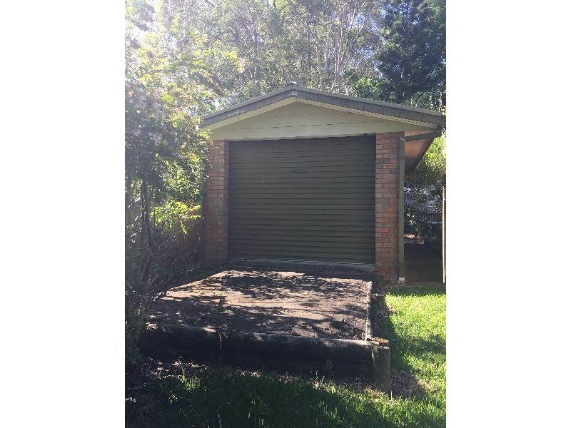 4 Tottenham Place, North Gosford NSW 2250