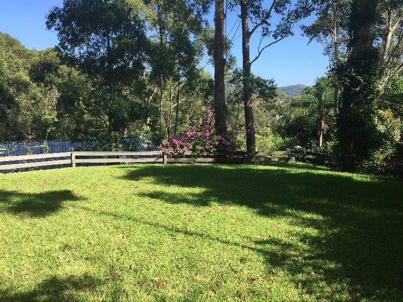 4 Tottenham Place, North Gosford NSW 2250