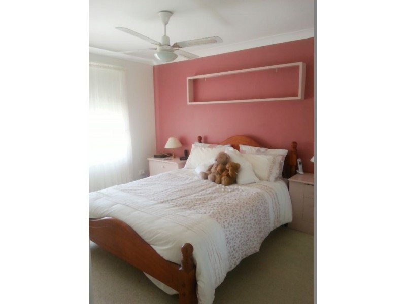 73 Beaumont  Avenue, Wyoming NSW 2250