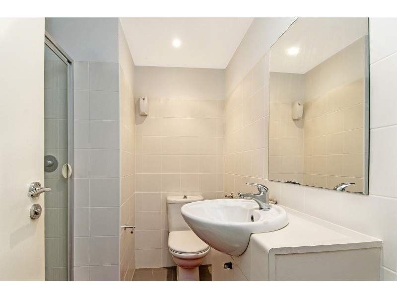 415/80 John Whiteway Drive, Gosford NSW 2250