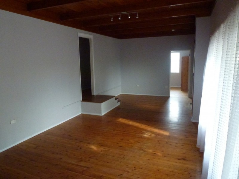 17 Orange Parade, Wyoming NSW 2250
