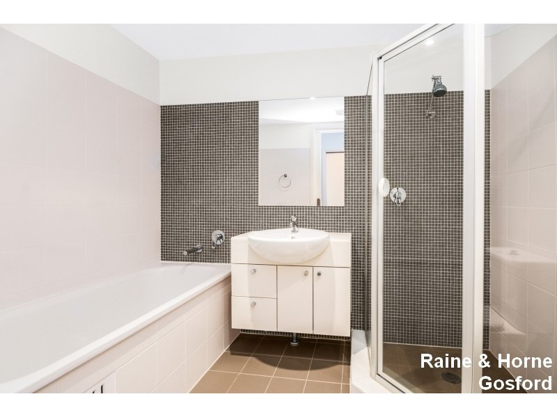 462/80 John Whiteway Drive, Gosford NSW 2250