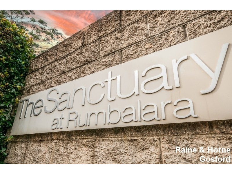 462/80 John Whiteway Drive, Gosford NSW 2250