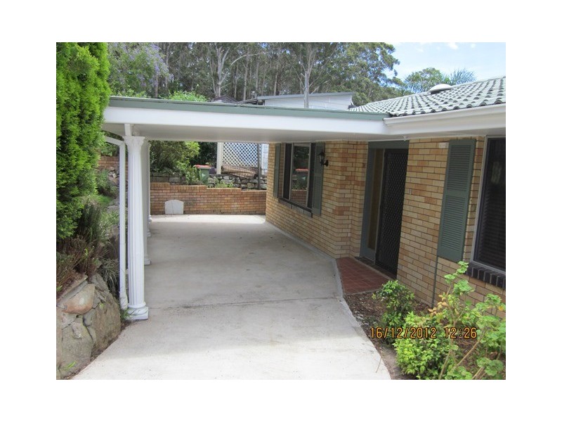 6 Kalori Avenue, Wyoming NSW 2250