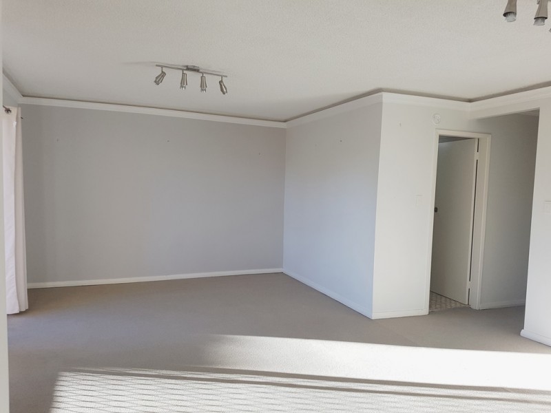 4/9 Broadview Avenue, Gosford NSW 2250