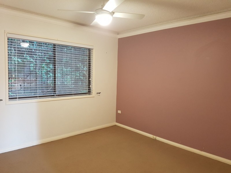 4/9 Broadview Avenue, Gosford NSW 2250