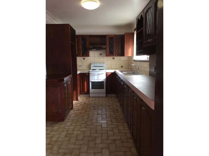 10 Water Street, Kincumber NSW 2251