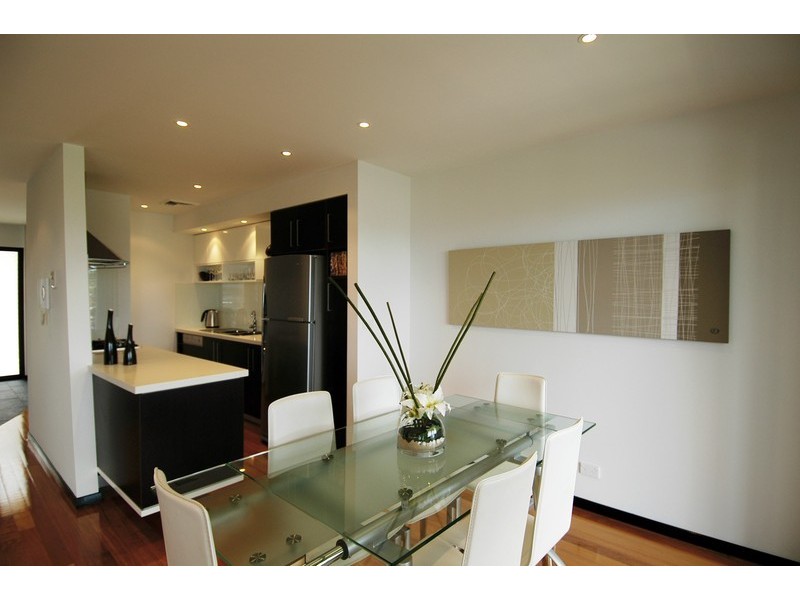 2/71 Donnison Street, Gosford NSW 2250