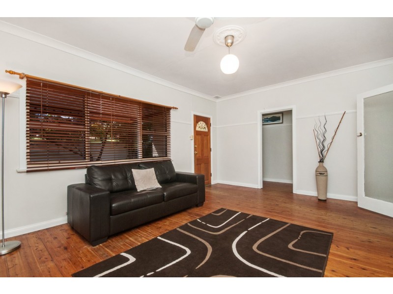 70 Jarrett Street, Wyoming NSW 2250