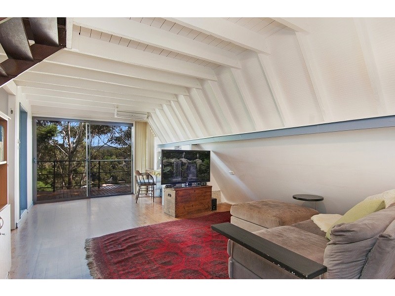 14 Francis Road, North Avoca NSW 2260