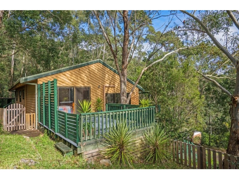 16 The Outlook, North Gosford NSW 2250