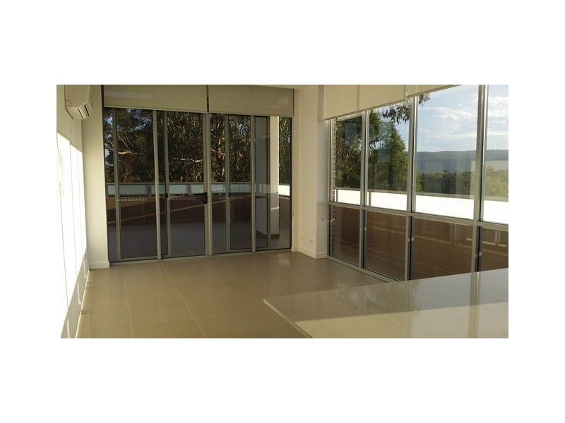 2/10-12 Batley Street, Gosford NSW 2250