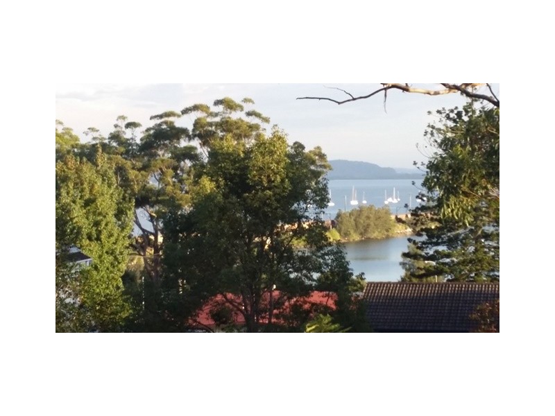 2/10-12 Batley Street, Gosford NSW 2250