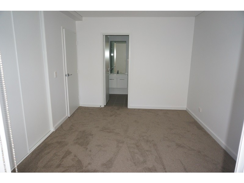 25/10-12 Batley Street, Gosford NSW 2250