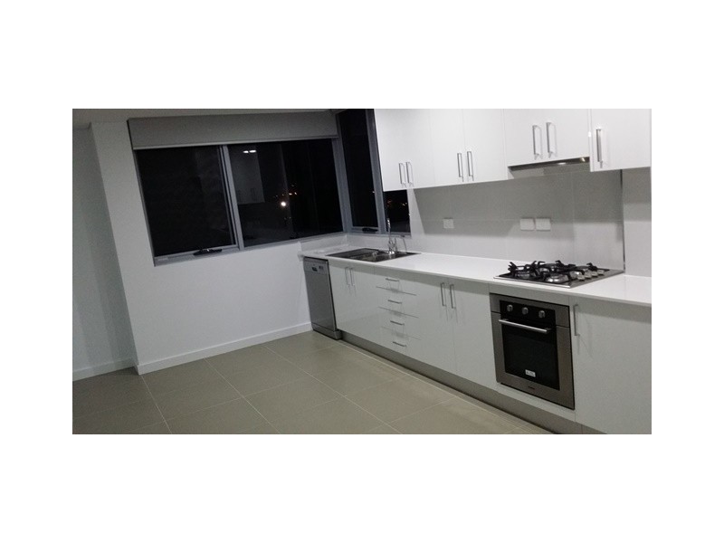 21/10-12 Batley Street, Gosford NSW 2250