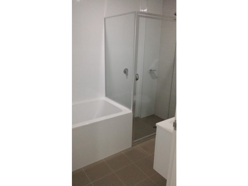 21/10-12 Batley Street, Gosford NSW 2250