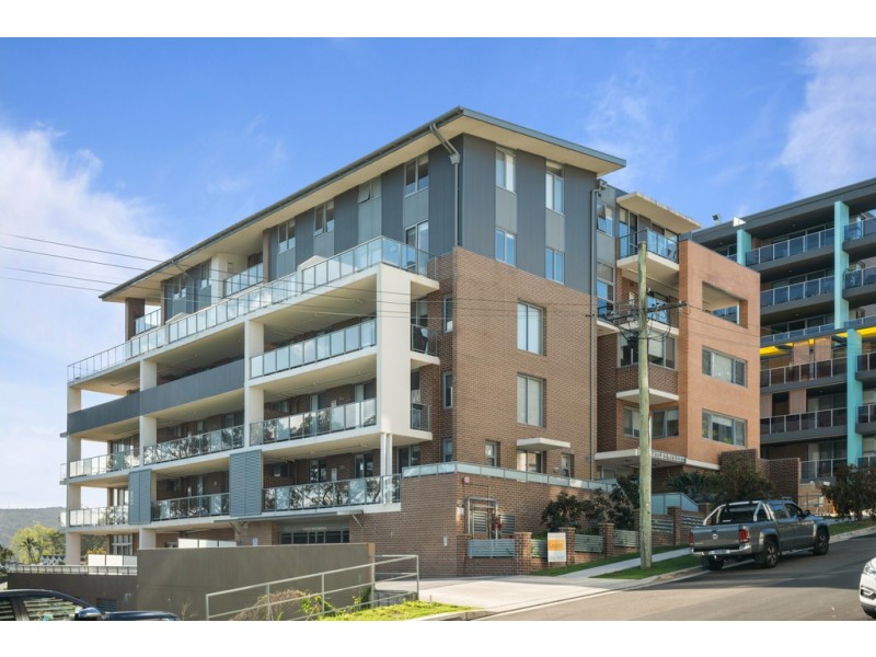 14/10-12 Batley Street, Gosford NSW 2250