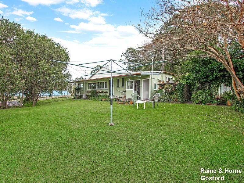 4 Pandala Road, Narara NSW 2250