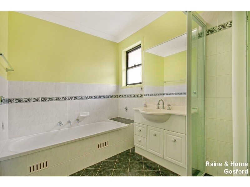 13/51 Newling Street, Lisarow NSW 2250