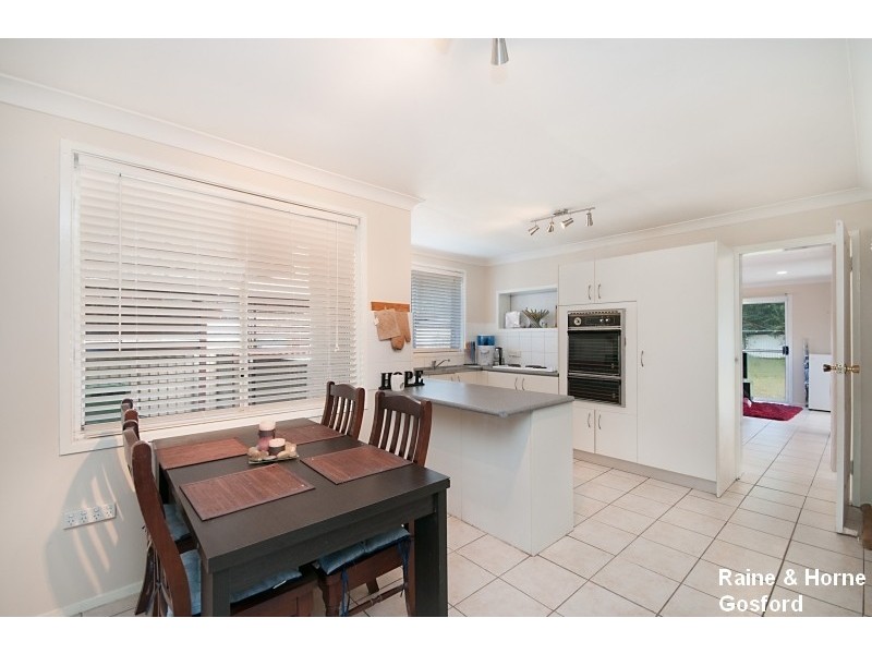 35 Brands Place, Lisarow NSW 2250