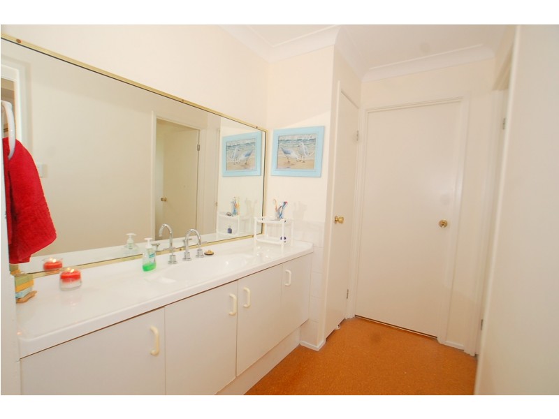 33a Bradys Gully Rd, North Gosford NSW 2250