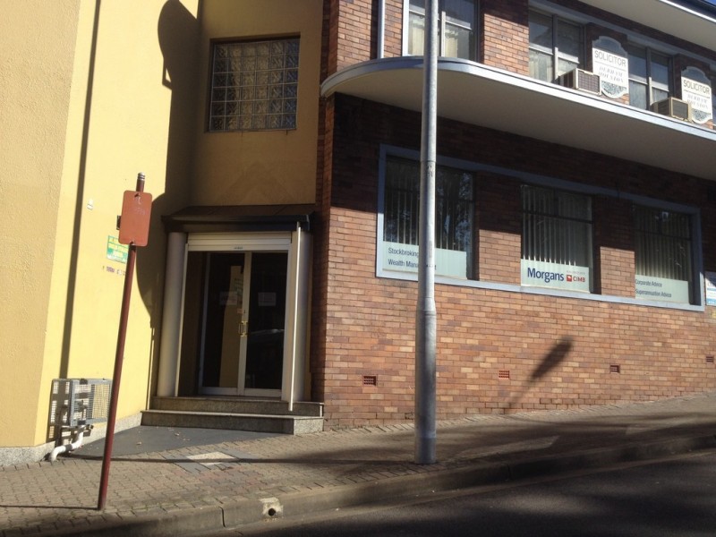 4/2-4 Burns Crescent, Gosford NSW 2250