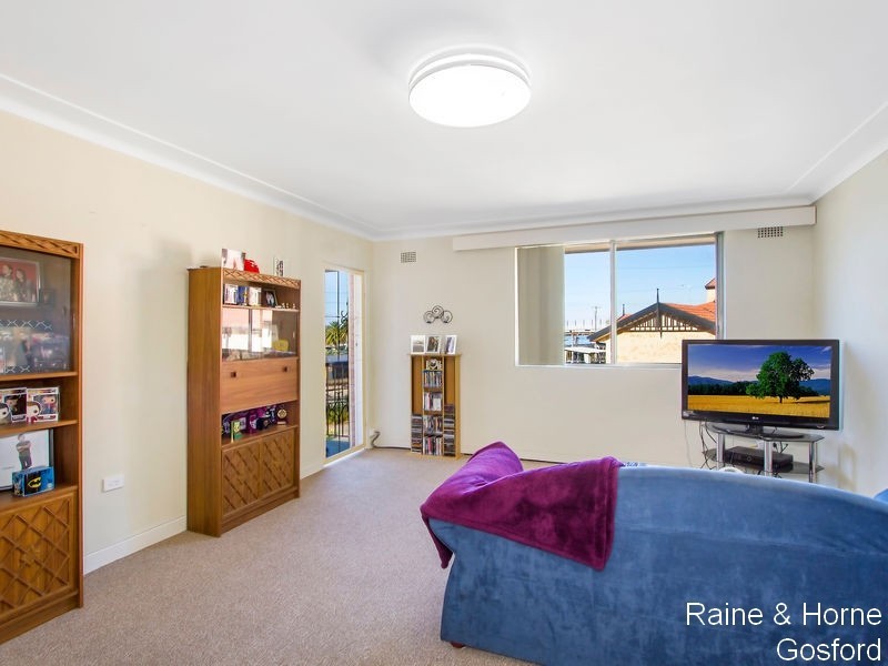 2/9 Riou Street, Gosford NSW 2250