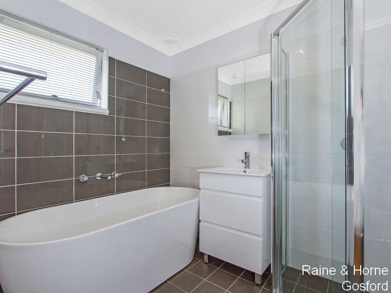 603 Pacific Highway, Wyoming NSW 2250