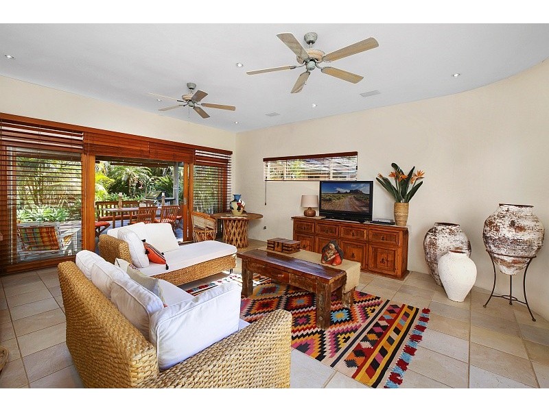 11 Remembrance Drive, Wamberal NSW 2260