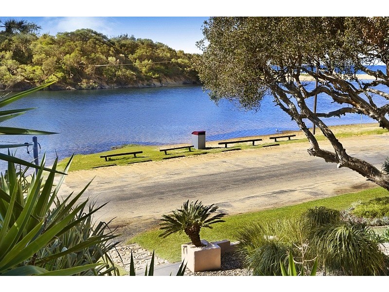 11 Remembrance Drive, Wamberal NSW 2260