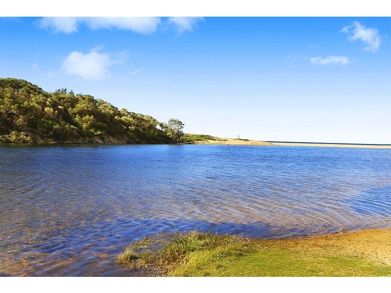 11 Remembrance Drive, Wamberal NSW 2260