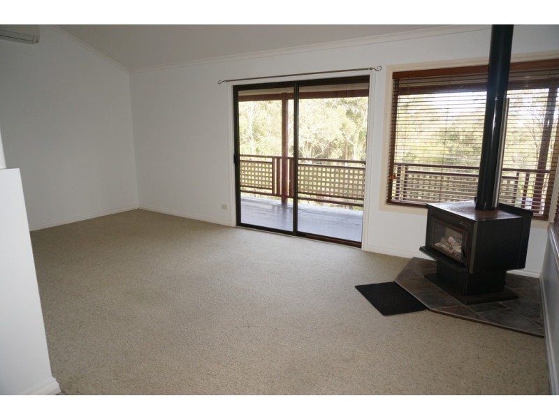 61 Arakoon Street, Kincumber NSW 2251