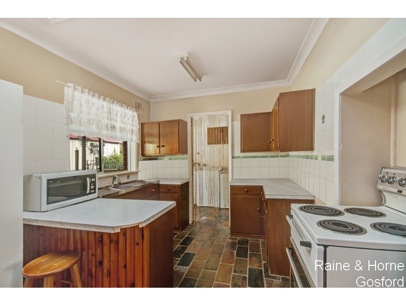 3 Sinclair Street, Gosford NSW 2250