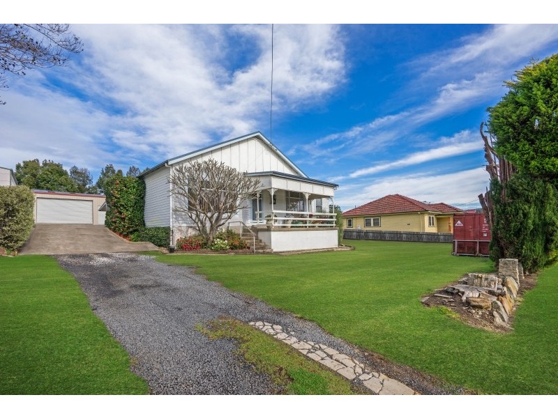 10 Cary Street, Wyoming NSW 2250