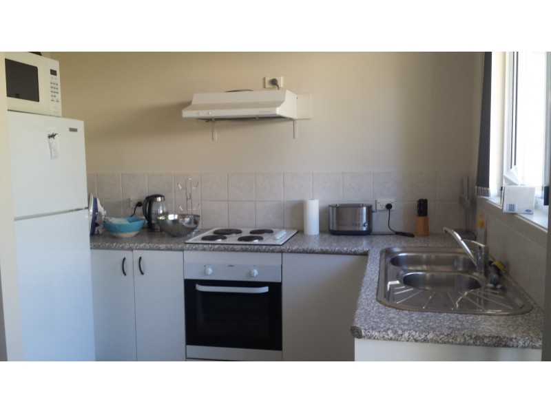 3/401 Mann Street, Gosford NSW 2250