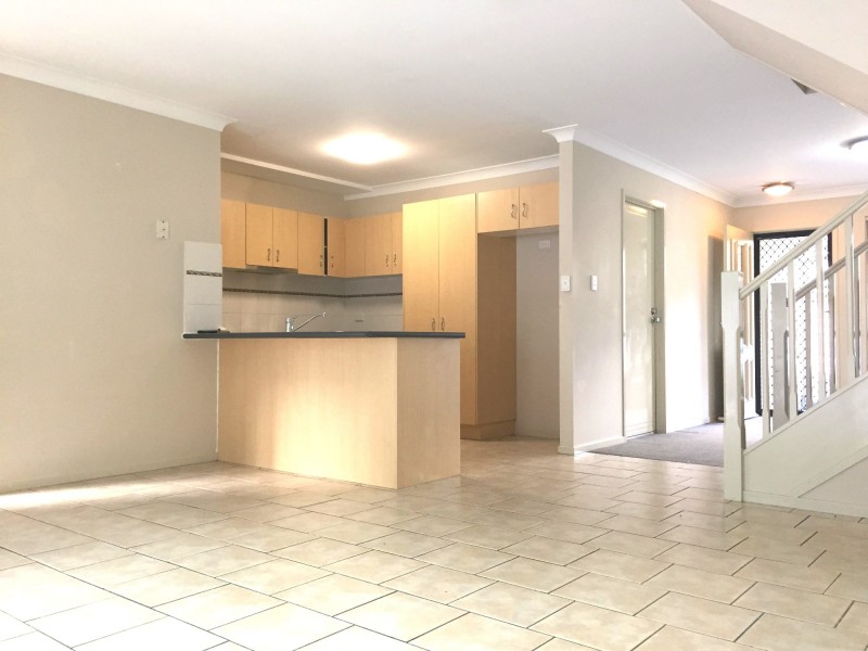 4/164 Albany Street, Point Frederick NSW 2250