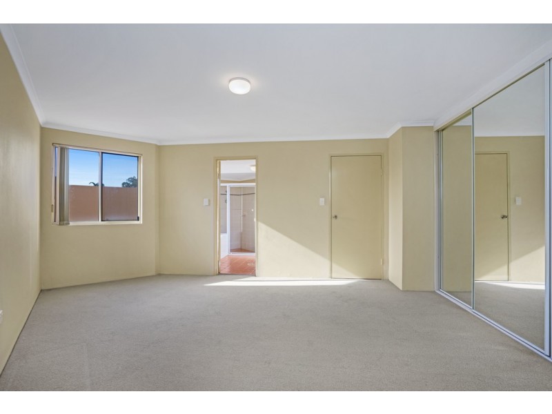 14/12-14 Hills Street, Gosford NSW 2250