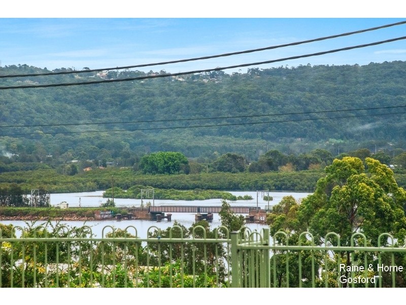 4/107 Henry Parry Drive, Gosford NSW 2250