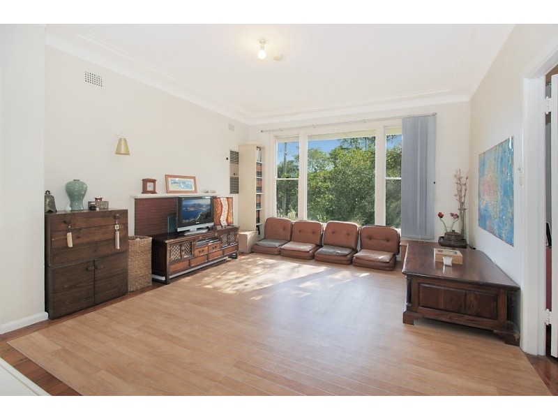 9 York Street, Point Frederick NSW 2250