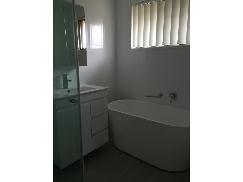 10 Farleigh Avenue, Umina Beach NSW 2257