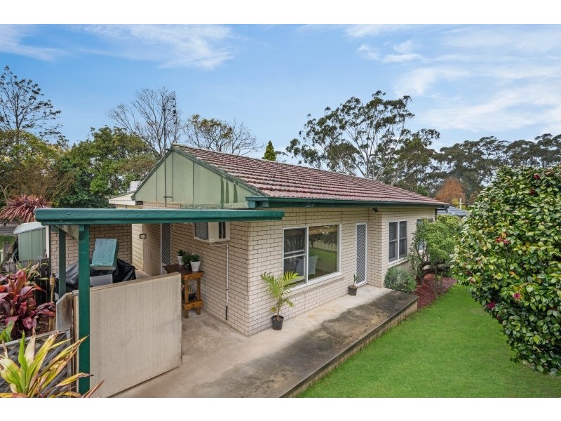 3 Orange Parade, Wyoming NSW 2250