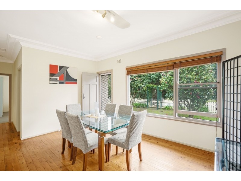 3 Orange Parade, Wyoming NSW 2250