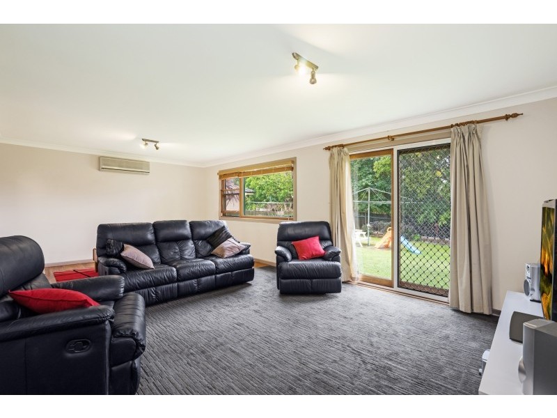 3 Orange Parade, Wyoming NSW 2250