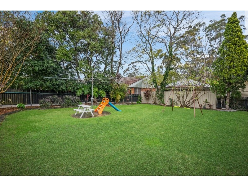 3 Orange Parade, Wyoming NSW 2250