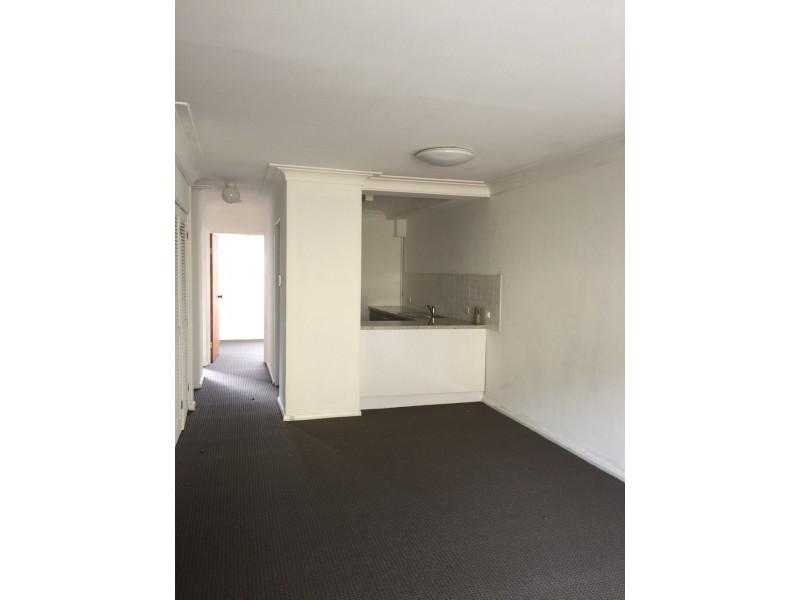 7/11 Sinclair Street aka 7/76 Faunce Street West, Gosford NSW 2250