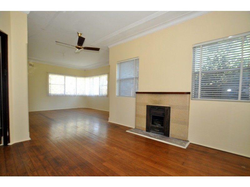 6 Kibble Street, Gosford NSW 2250