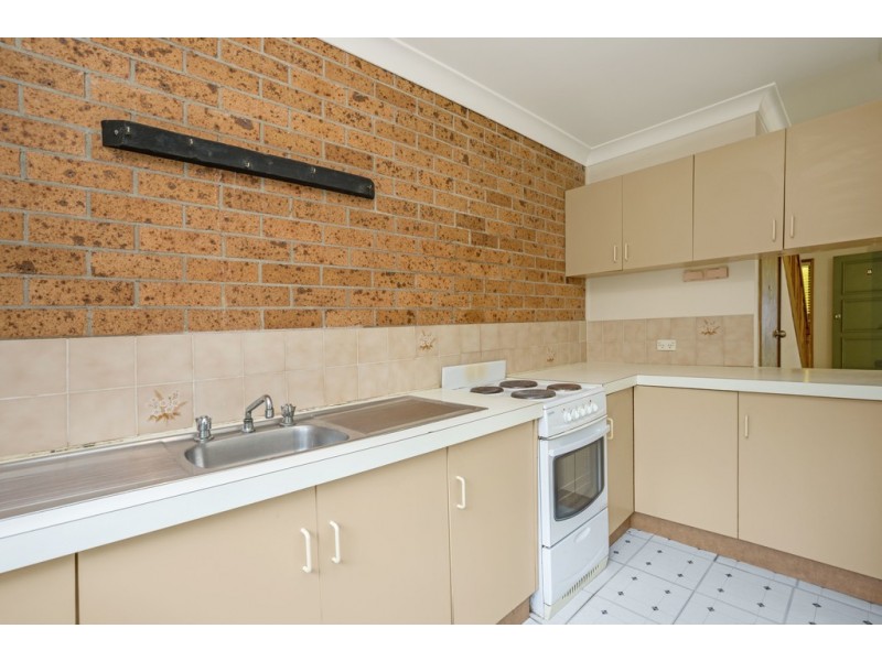 2/63 Davies Street,, Kincumber NSW 2251